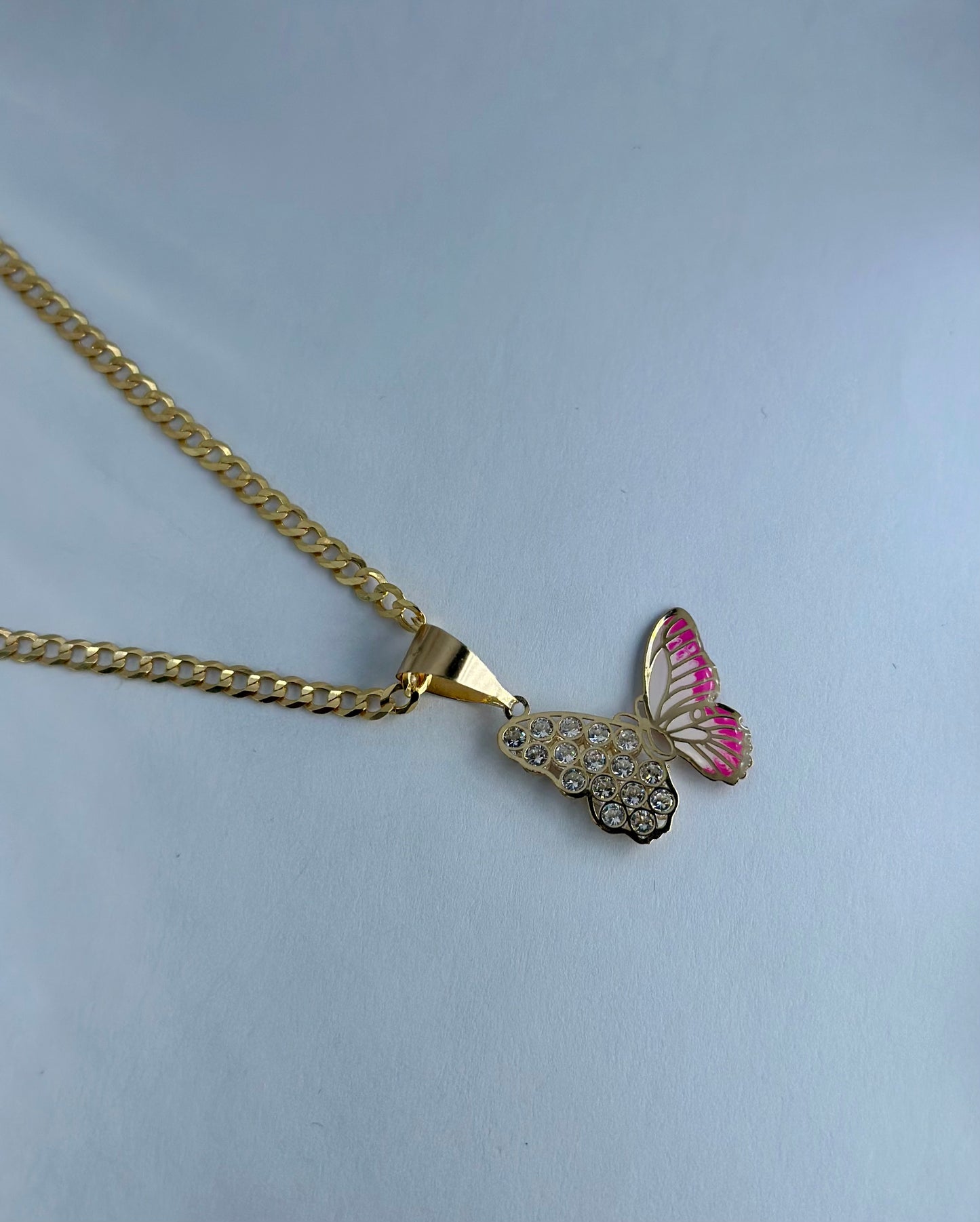 Dije Mariposa rosa 10k