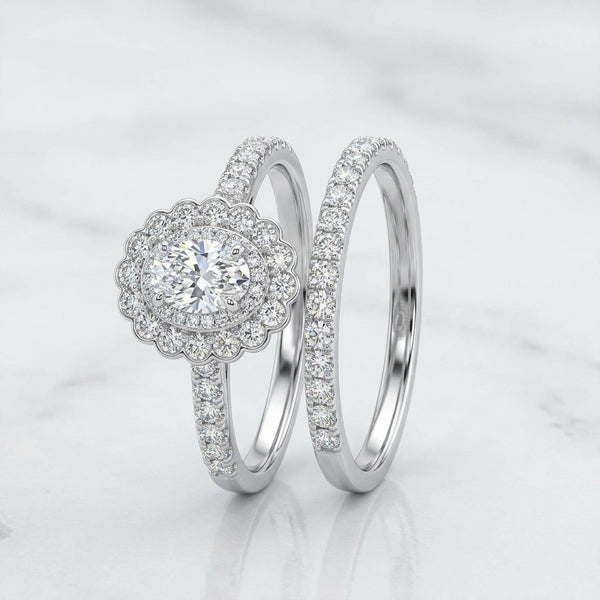 Set de Anillo de Compromiso Ovalado con Doble Halo Festoneado y Alianza en Oro Blanco 10K (4.57g)