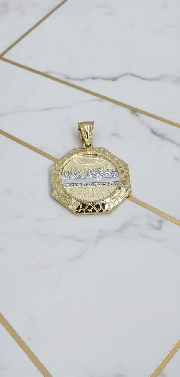 Dije Octagonal La Última Cena con Marco Textura Nugget en Oro Bicolor 10K (4.57g)
