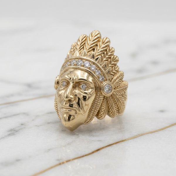 Anillo Cacique Indio de Hombre con Piedras Blancas en Oro 10K - 18.75g