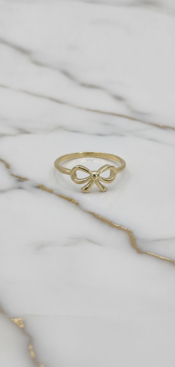 Anillo Lazo Moño Pulido Minimalista en Oro Sólido Amarillo 10K (Talla 8 - 1.46g)