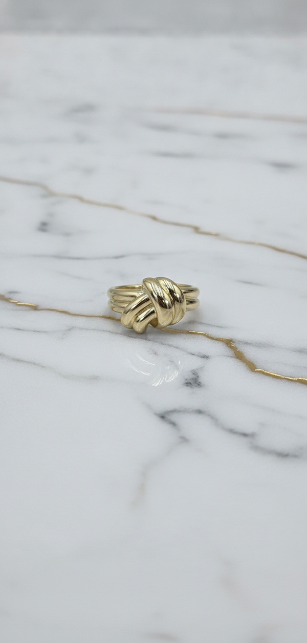 Anillo Nudo de Amor de Doble Cuerda en Oro Amarillo Sólido 10K (Talla 7.5) - 2.06g
