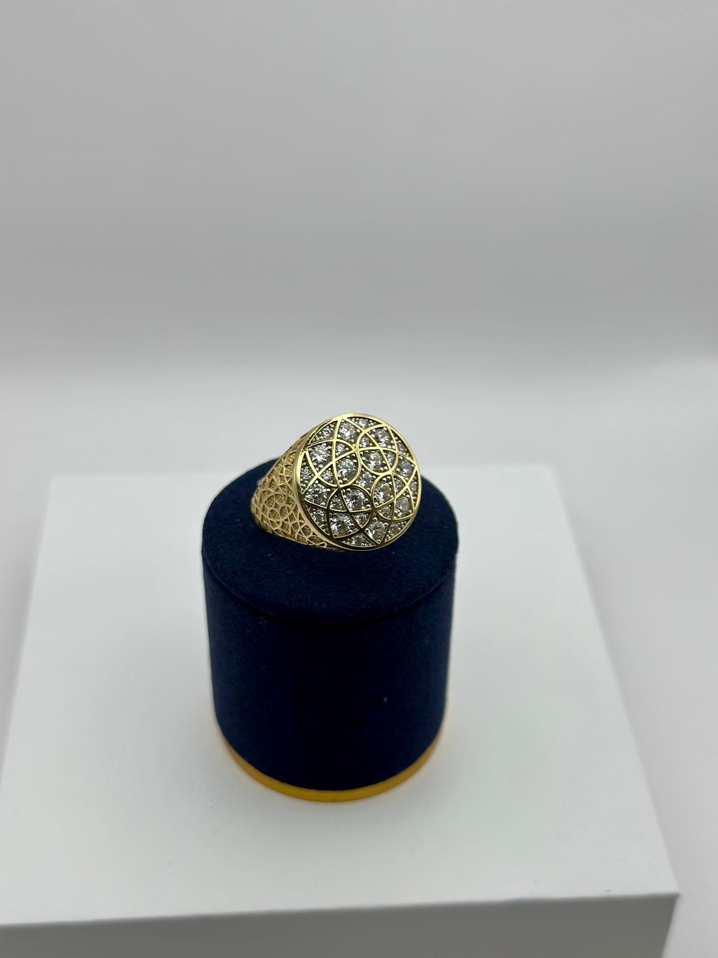 10k Rosette Ring 12"