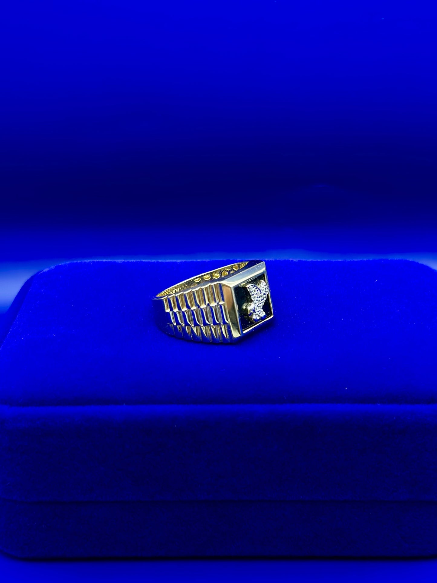 Eagle style ring