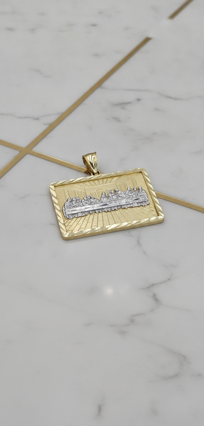 Dije Medalla Rectangular La Última Cena en Relieve en Oro Bicolor 10K (5.64g)