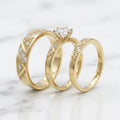 Trío de Anillos de Matrimonio y Compromiso en Oro Amarillo de 10K con Solitario y Detalles Milgrain (7.34g)