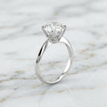 Anillo de Compromiso Solitario Clásico de Seis Uñas en Oro Blanco 10K (2.51g)