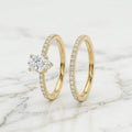 Dúo de Anillos de Compromiso y Boda con Solitario Corte Pera y Pavé en Oro 10K (Talla 8) - 2.86g