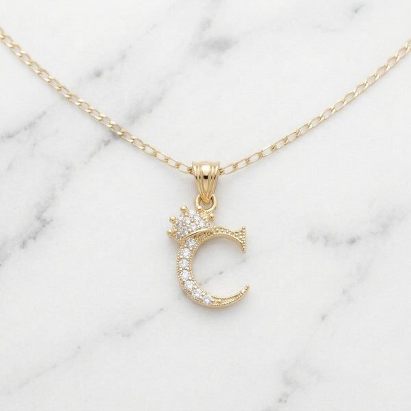 Dije Letra Inicial C con Corona y Zirconias en Oro Sólido Amarillo 10K (0.82g)