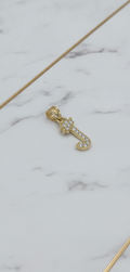 Dije Letra Inicial J con Corona y Zirconias en Oro Amarillo 10K (0.69g)