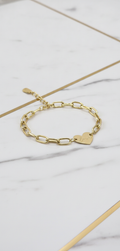 Manilla Eslabón Oval con Corazón Central Grabado "love" en Oro Sólido 14K (7.5") - 3.00g