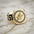 Anillo Sello Octagonal Águila y Greca Negra de Hombre en Oro 10K - 5.70g