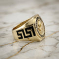 Anillo Sello Octagonal Águila y Greca Negra de Hombre en Oro 10K - 5.70g