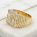 Anillo Sello Cuadrado de Cruz con Circonias, Fondo Solar y Hombros Estilo Rolex en Oro Amarillo 10K (Talla 11) - 10.16g