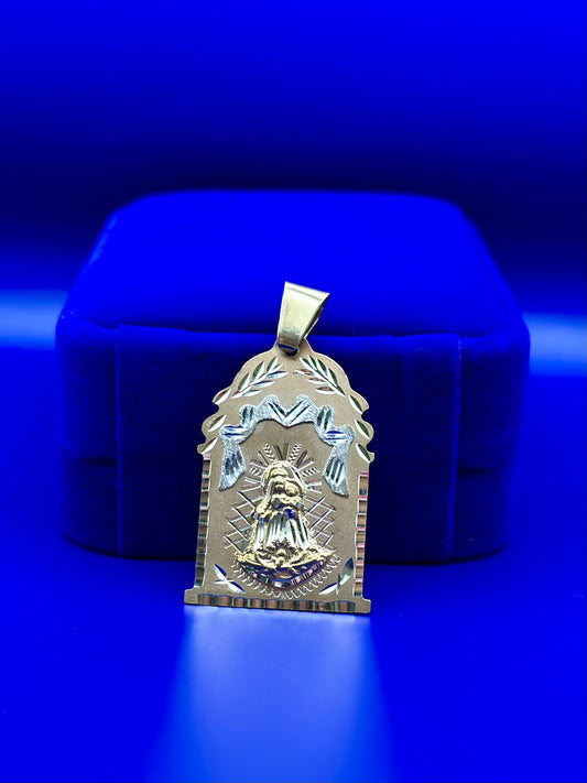 Dije de Capilla de la Virgen