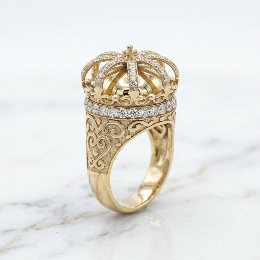 Anillo Corona Imperial de Hombre con Piedras Blancas en Oro 10K - 16.97g