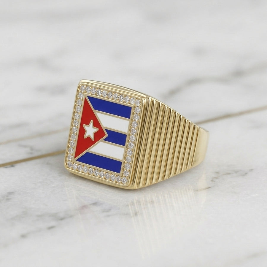 Anillo Bandera de Cuba de Hombre con Piedras Blancas en Oro 10K - 4.73g
