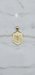 Dije Escudo Ancla Marinera con Timón, Cristo y Rayos Diamantados en Oro Amarillo 10K (3.78g)