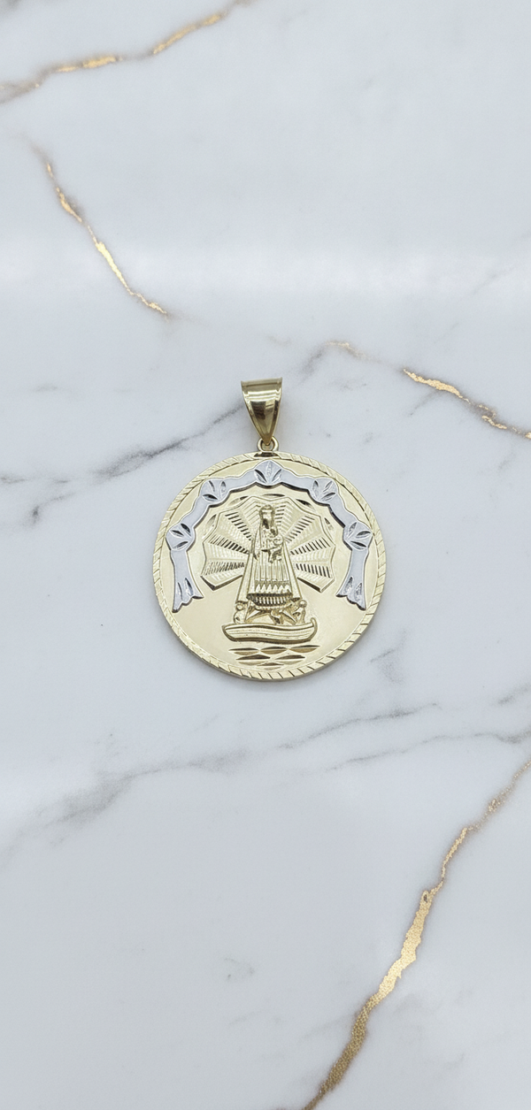 Medalla Virgen de la Caridad del Cobre Bicolor con Resplandor y Cortina Diamantada en Oro 10K (7.17g)