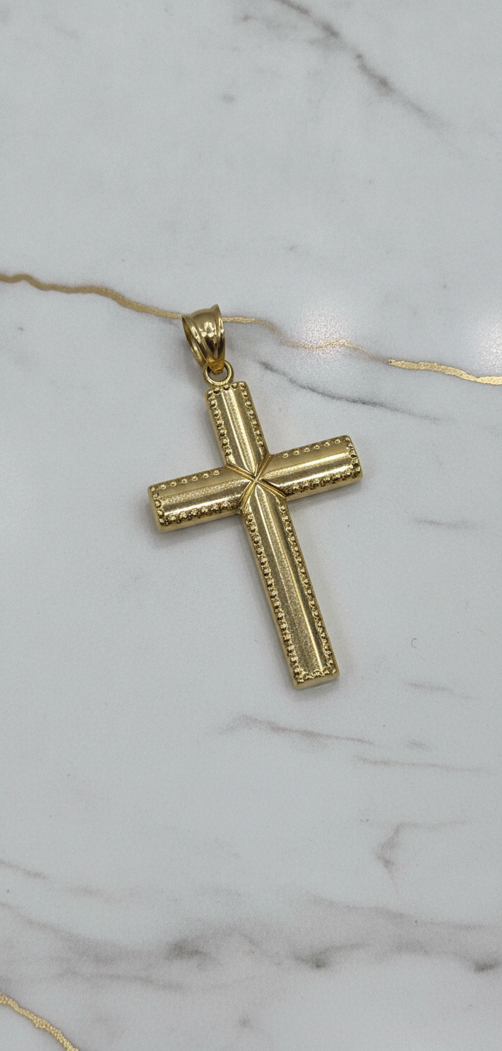 Dije Cruz 3D Biselada con Bordes Granulados Milgrain en Oro Amarillo 10K (3.12g)