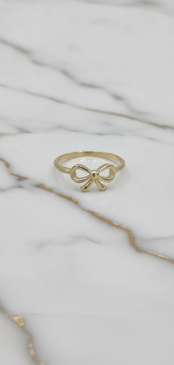 Anillo Lazo Moño Pulido Minimalista en Oro Sólido Amarillo 10K (Talla 8 - 1.46g)