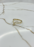 Anillo Chevron en V Calado con Corte Diamante en Oro Amarillo 10K - 1.88g