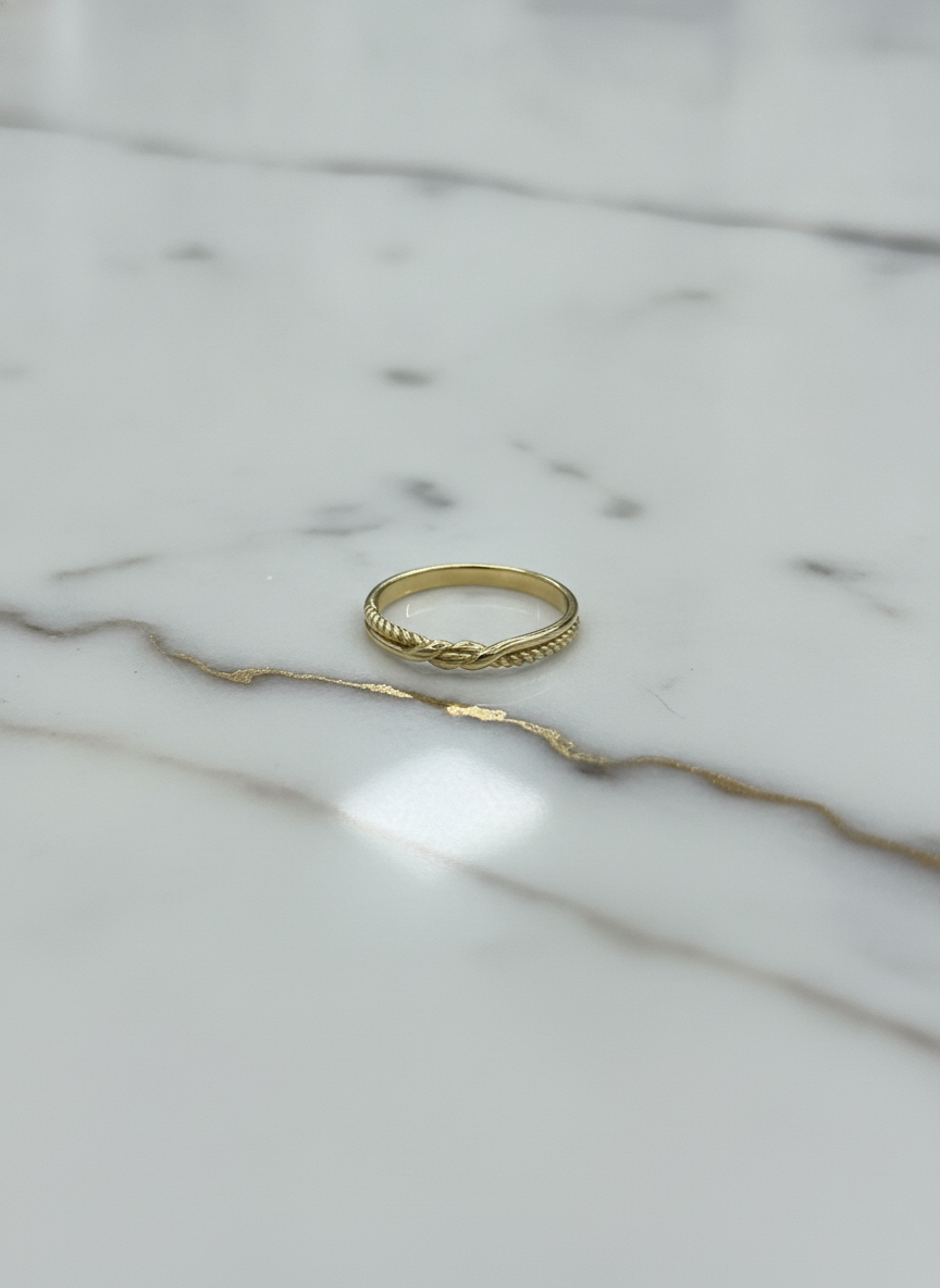 Anillo Banda Entrelazada de Cordón Trenzado y Aro Liso en Oro Amarillo 10K - 1.65g