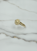 Anillo Flor de Girasol Esculpida en Oro Amarillo 10K - 2.12g
