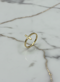 Anillo Cruz Minimalista Lisa con Zirconia Central en Oro Amarillo 10K - 1.00g