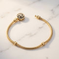 Pulsera Tejido Serpiente Estilo Pandora con Medallón Yin-Yang en Pavé Blanco y Negro en Oro 10K (8") - 6.58g