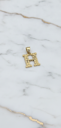 Dije Letra Inicial H Textura Nugget (Pepita de Oro) en Oro Amarillo 10K (0.98g)