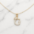 Dije Letra Inicial G con Corona y Zirconias en Oro Sólido Amarillo 10K (0.91g)