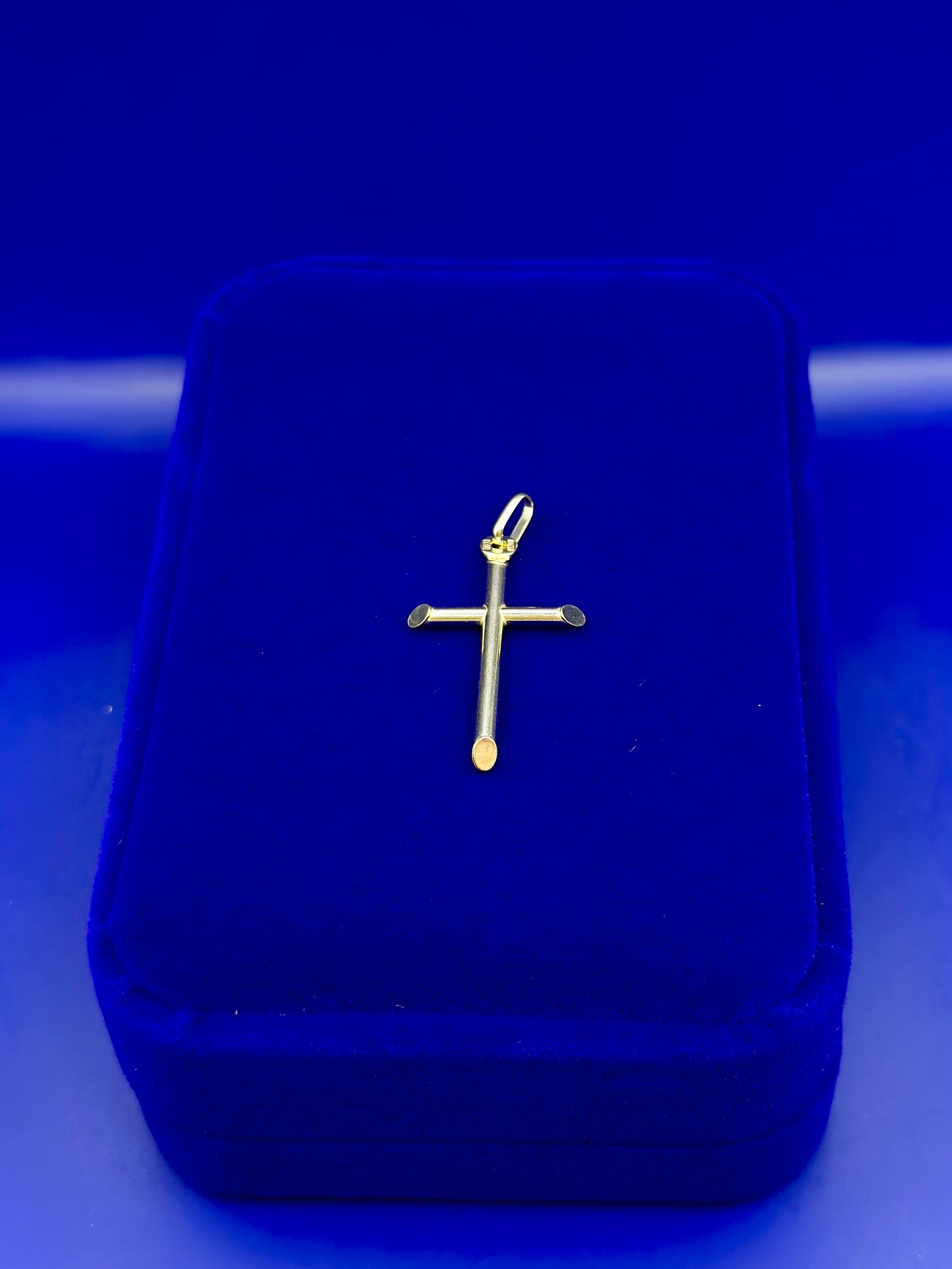 Small cross 10 K