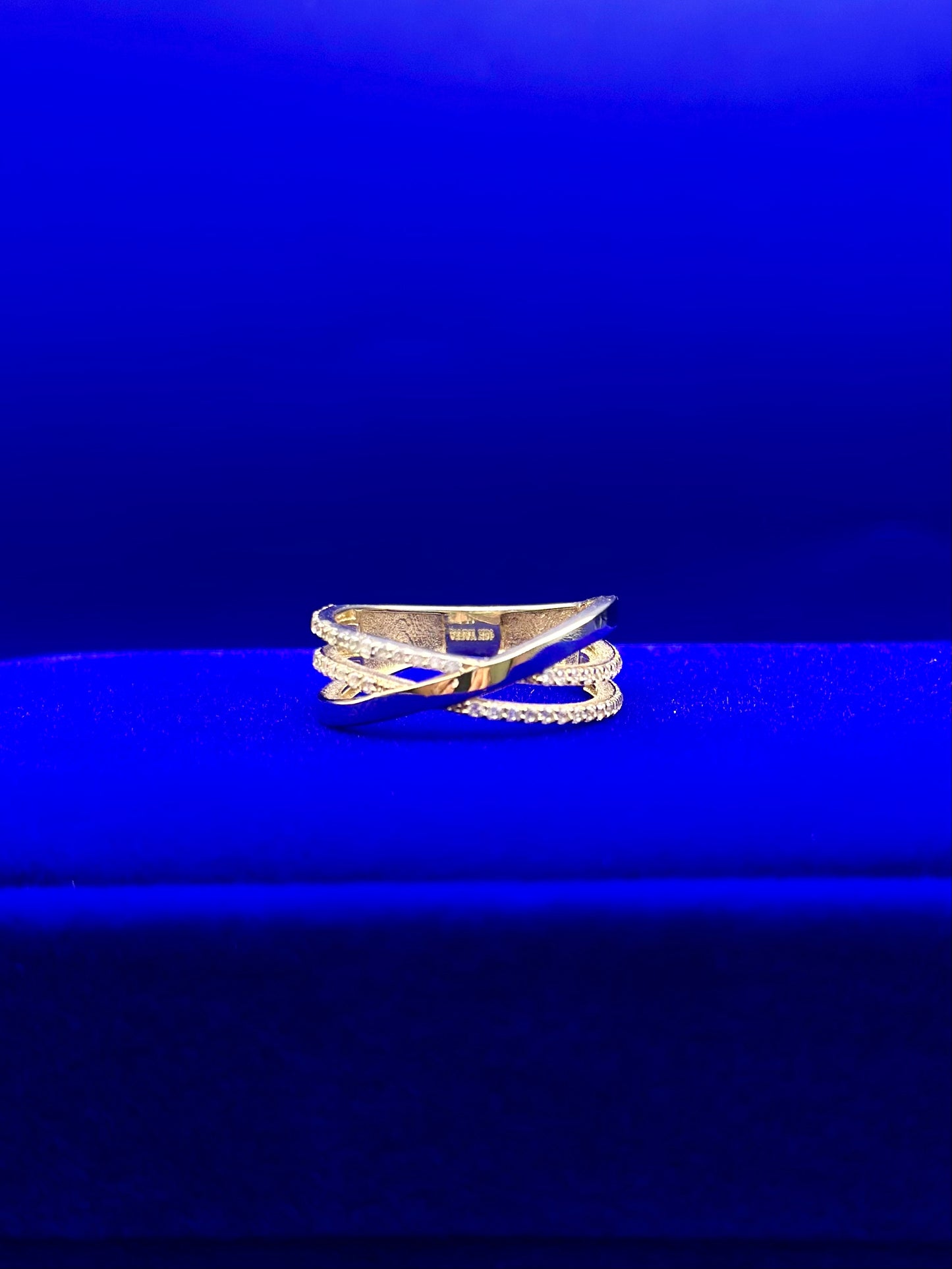Ring with Diamonds