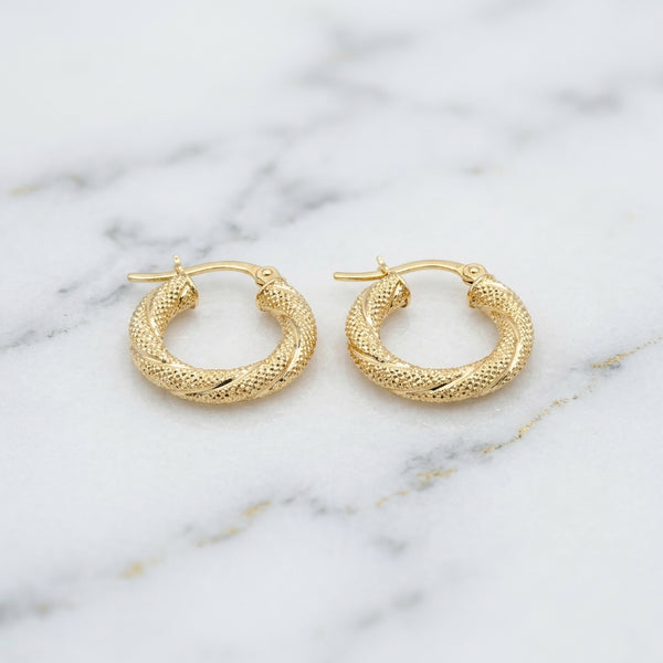 Aretes Hollow 10K Argollas Torcida Nevada Size 1 Weight 0.92
