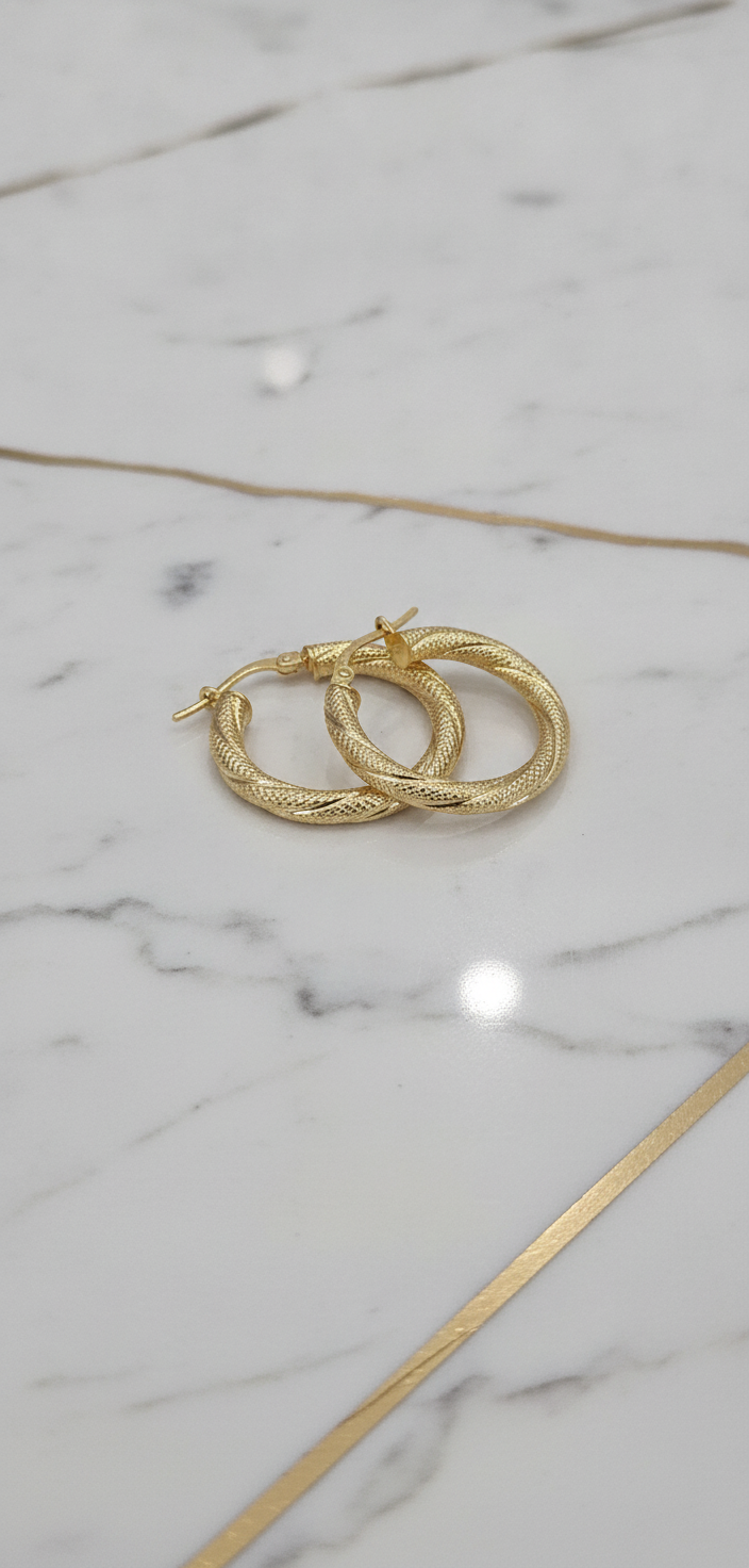 Aretes Hollow 10K Argollas Torcida Nevada Size 2 Weight 1.19