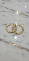 Aretes Hollow 10K Argollas Torcida Nevada Size 3 Weight 1.42
