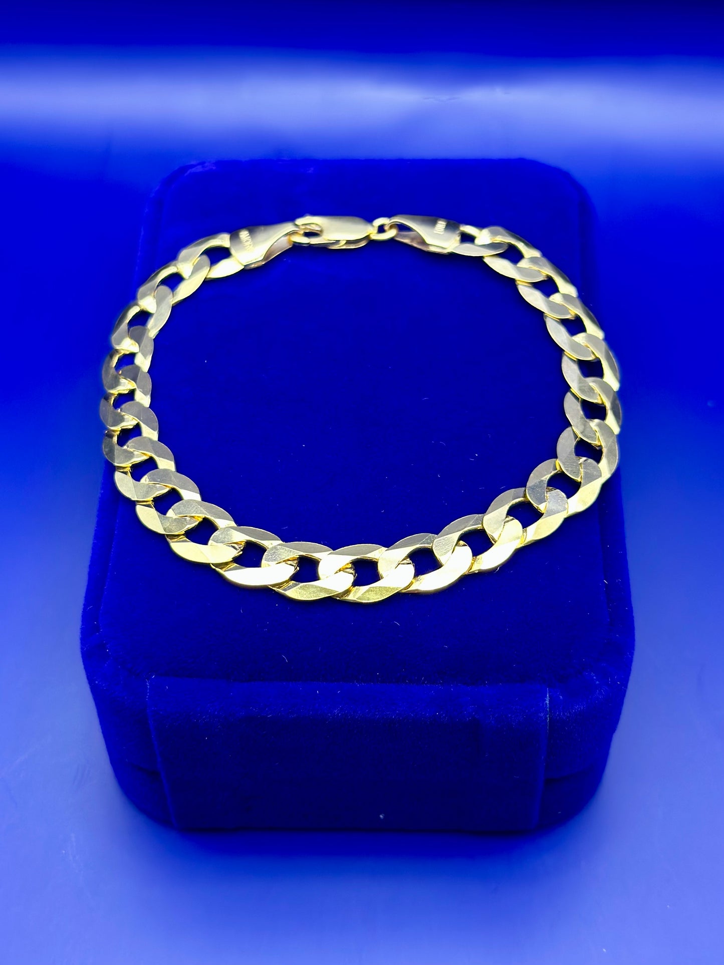 Gloss Cut Bracelet