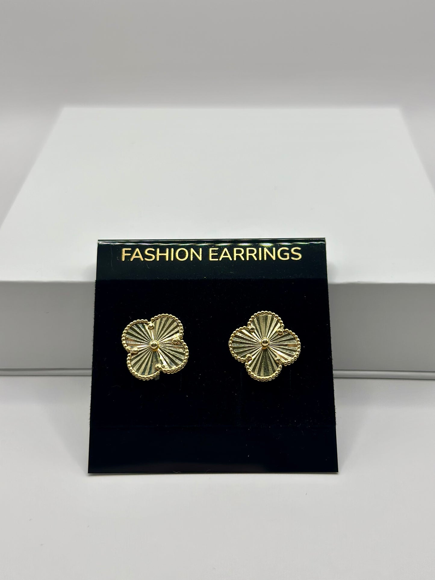 Aretes Clover dorado grande 10k