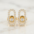Aretes Topos Ovalados Pavé con Piedra Central en Oro 10K (2.06g)
