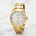 Reloj Invicta Cuarzo Dorado para Hombre — Esfera Blanca Nácar 50M con Números 12-3-6-9 y Brazalete Oyster (De Pila / No Oro) - 1435
